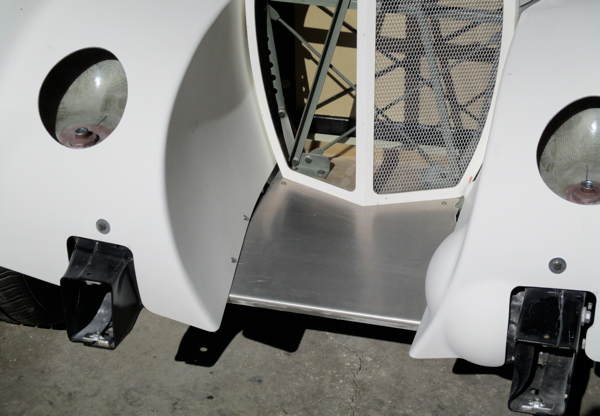 sanding fenders - photo op