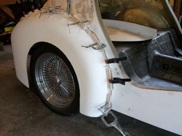 Rear fenders - bonding