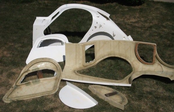 Door, r. windows, hatch - cut out