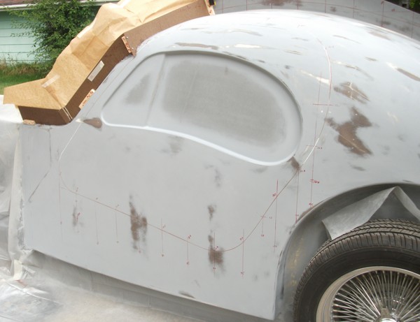 Door cut-out scribe line