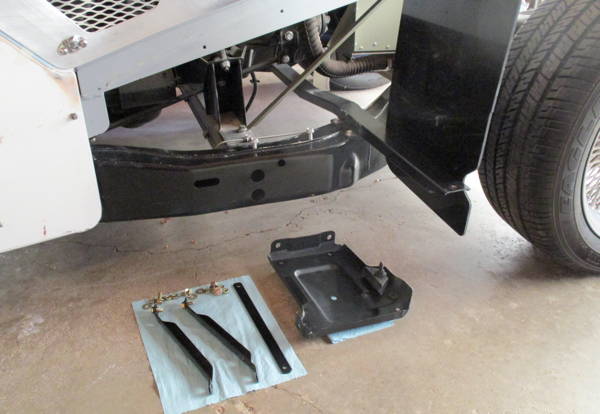 Battery tray, braces