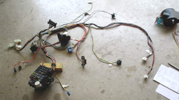 dash harness