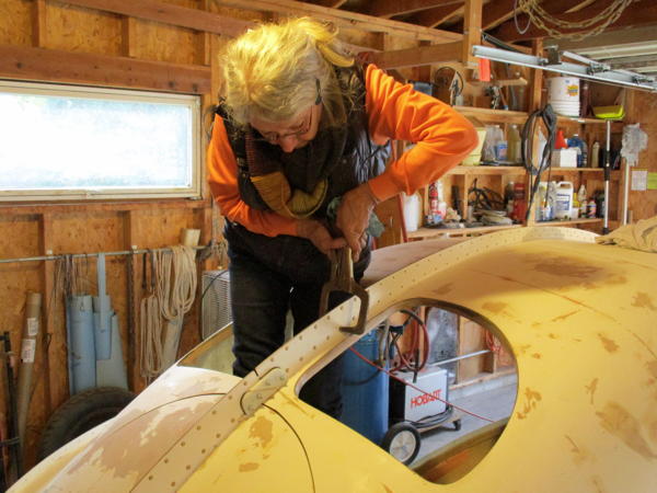 Gluing rivets